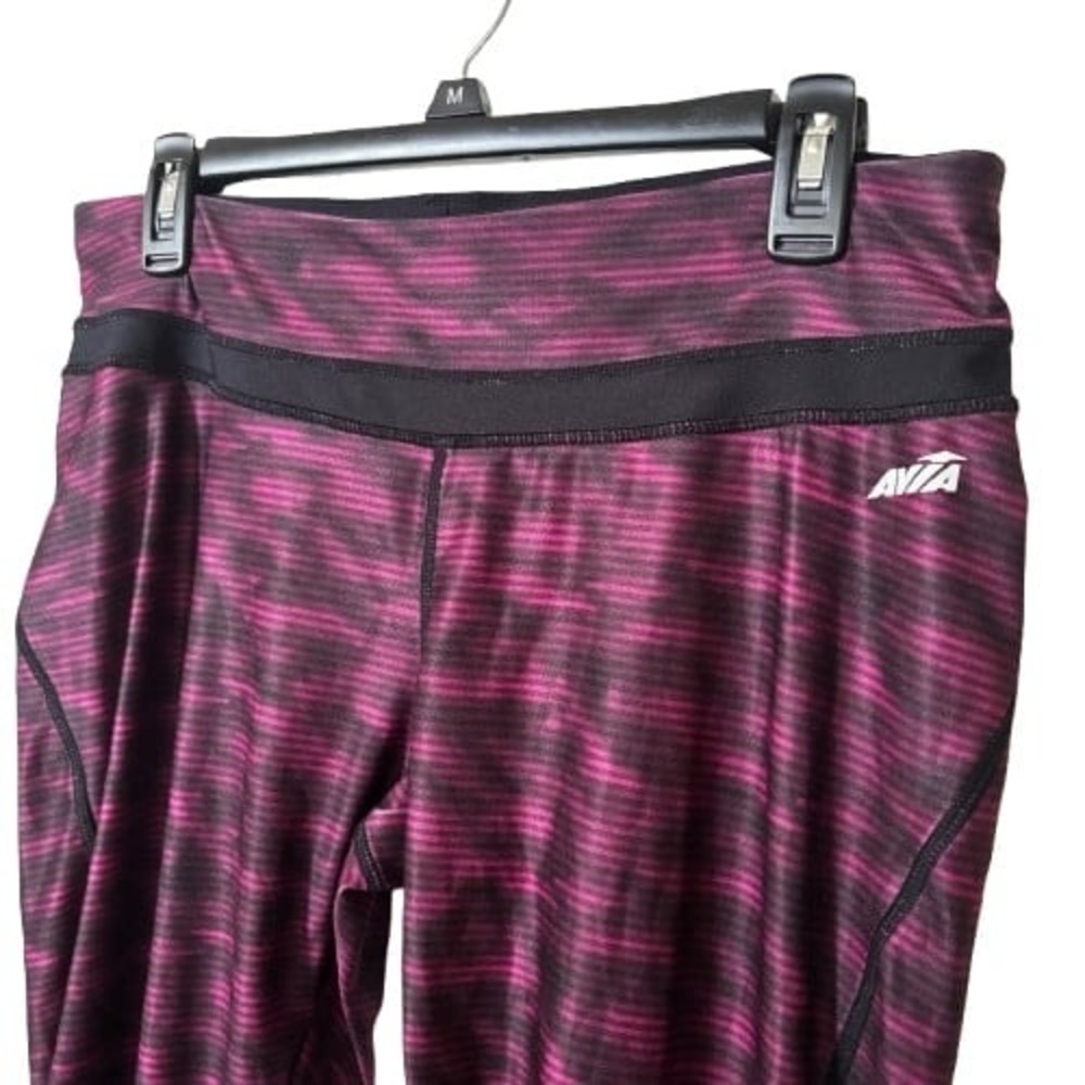 Avia Women's Workout Leggings Large Capri Patterned Purple‎ Striped